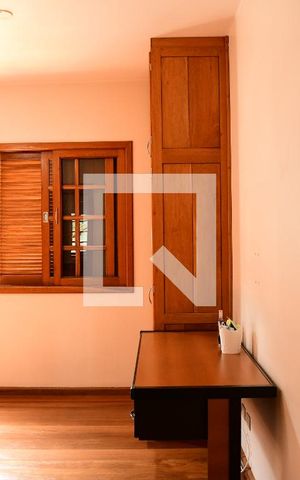 Casa de condomínio para alugar com 380m², 4 quartos e 4 vagasSuíte 3 
