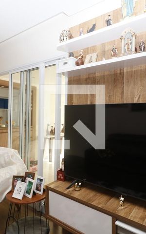 Apartamento à venda com 64m², 2 quartos e 1 vagaSala