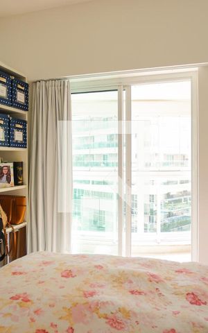 Apartamento à venda com 80m², 2 quartos e 1 vaga Apartamento à venda com 80m², 2 quartos e 1 vagaSuíte