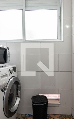 Apartamento à venda com 80m², 3 quartos e 2 vagas Apartamento à venda com 80m², 3 quartos e 2 vagasÁrea de Serviço