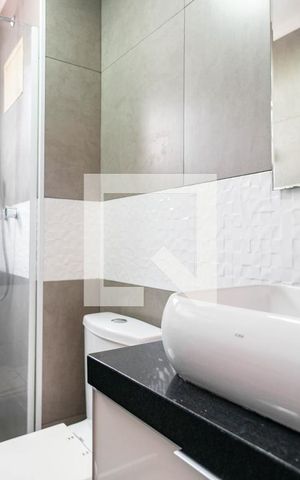 Apartamento à venda com 80m², 3 quartos e 2 vagas Apartamento à venda com 80m², 3 quartos e 2 vagasBanheiro da Suíte
