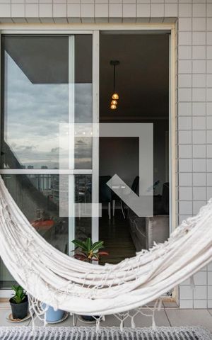 Apartamento à venda com 80m², 3 quartos e 2 vagas Apartamento à venda com 80m², 3 quartos e 2 vagasVaranda