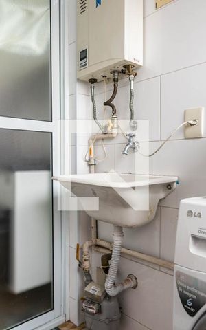 Apartamento à venda com 80m², 3 quartos e 2 vagas Apartamento à venda com 80m², 3 quartos e 2 vagasÁrea de Serviço