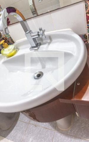 Casa à venda com 237m², 3 quartos e 4 vagas Casa à venda com 237m², 3 quartos e 4 vagasPia