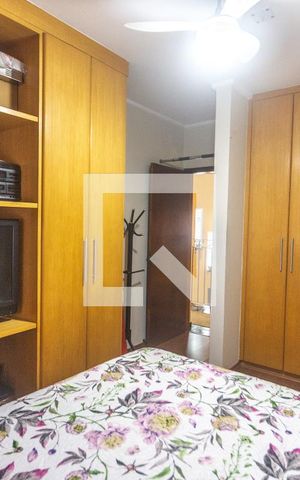 Casa à venda com 237m², 3 quartos e 4 vagas Casa à venda com 237m², 3 quartos e 4 vagasQuarto 1