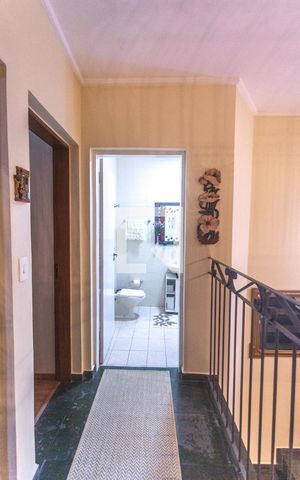 Casa à venda com 237m², 3 quartos e 4 vagas Casa à venda com 237m², 3 quartos e 4 vagasMezanino