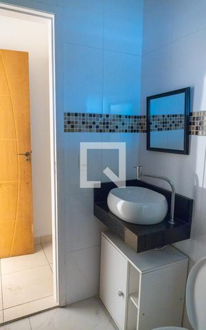 Casa à venda com 188m², 3 quartos e 2 vagas Casa à venda com 188m², 3 quartos e 2 vagasBanheiro da Suíte