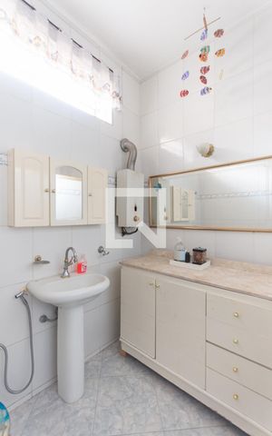 Casa à venda com 276m², 5 quartos e 2 vagasBanheiro 2 - 2 °andar