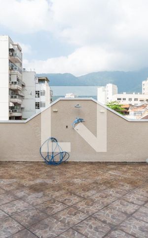 Casa à venda com 276m², 5 quartos e 2 vagasTerraço