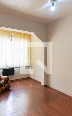 Casa à venda com 276m², 5 quartos e 2 vagasQuarto 2- 2° andar