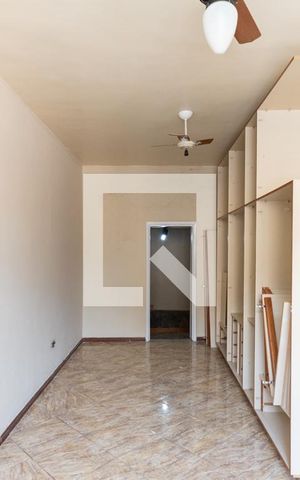 Casa à venda com 276m², 5 quartos e 2 vagasQuarto 3 - 2° andar