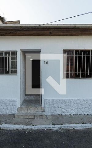 Casa à venda com 84m², 2 quartos e sem vagaFachada