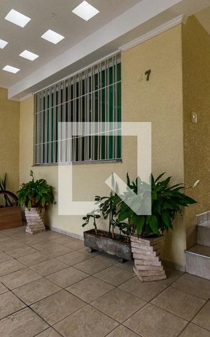 Casa à venda com 100m², 3 quartos e 2 vagas Casa à venda com 100m², 3 quartos e 2 vagasGaragem
