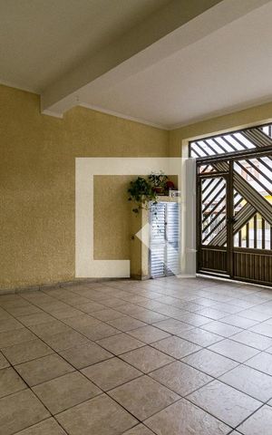 Casa à venda com 100m², 3 quartos e 2 vagas Casa à venda com 100m², 3 quartos e 2 vagasGaragem