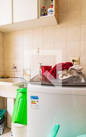 Casa à venda com 100m², 3 quartos e 2 vagas Casa à venda com 100m², 3 quartos e 2 vagasLavanderia