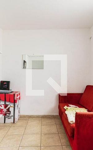 Casa à venda com 100m², 3 quartos e 2 vagas Casa à venda com 100m², 3 quartos e 2 vagasQuarto de Serviço