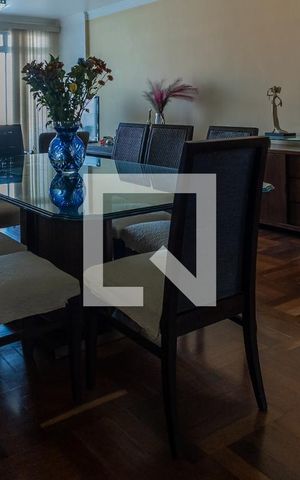 Apartamento à venda com 132m², 3 quartos e 1 vaga Apartamento à venda com 132m², 3 quartos e 1 vagaSala de Jantar