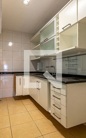 Casa para alugar com 260m², 3 quartos e 5 vagas Casa para alugar com 260m², 3 quartos e 5 vagasCozinha