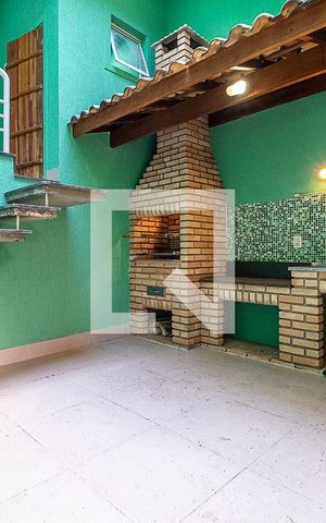 Casa para alugar com 260m², 3 quartos e 5 vagas Casa para alugar com 260m², 3 quartos e 5 vagasQuintal