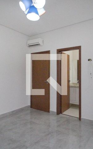 Casa de condomínio para alugar com 450m², 4 quartos e 5 vagasSuíte 1