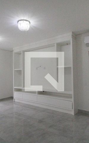 Casa de condomínio para alugar com 450m², 4 quartos e 5 vagasSuíte master