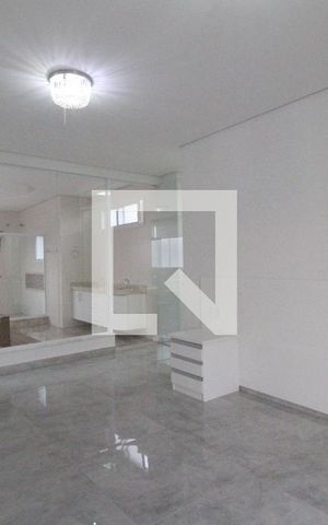 Casa de condomínio para alugar com 450m², 4 quartos e 5 vagasSuíte master