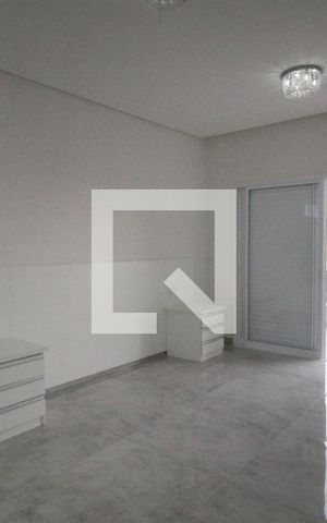 Casa de condomínio para alugar com 450m², 4 quartos e 5 vagasSuíte master
