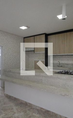 Casa de condomínio para alugar com 450m², 4 quartos e 5 vagasCozinha