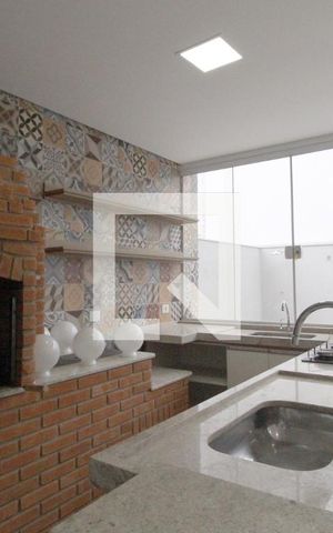 Casa de condomínio para alugar com 450m², 4 quartos e 5 vagasÁrea Gourmet