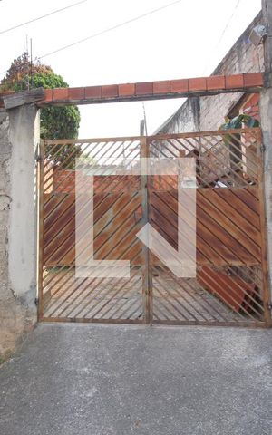 Casa para alugar com 87m², 2 quartos e 1 vagaFachada