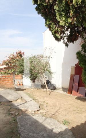 Casa para alugar com 87m², 2 quartos e 1 vagaQuintal