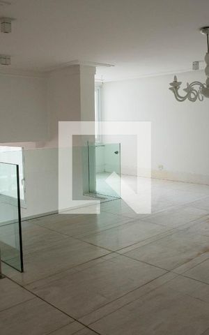 Casa à venda com 693m², 8 quartos e 8 vagas Casa à venda com 693m², 8 quartos e 8 vagascasa 2 - Sala