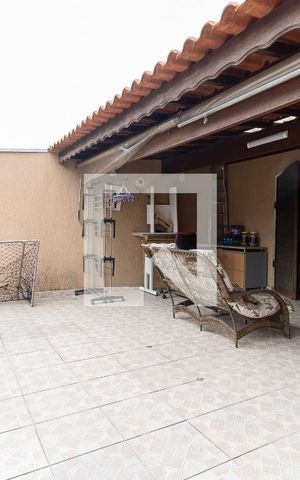 Casa à venda com 130m², 3 quartos e 3 vagas Casa à venda com 130m², 3 quartos e 3 vagasVaranda do Quarto