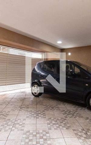 Casa à venda com 130m², 3 quartos e 3 vagas Casa à venda com 130m², 3 quartos e 3 vagasGaragem