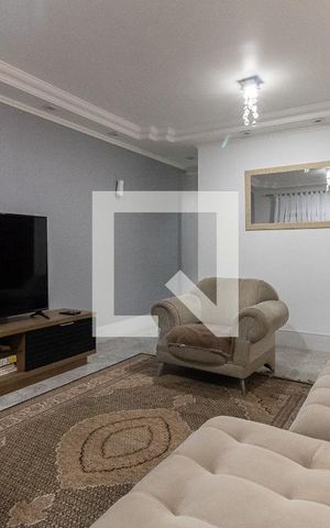Casa à venda com 130m², 3 quartos e 3 vagas Casa à venda com 130m², 3 quartos e 3 vagasSala