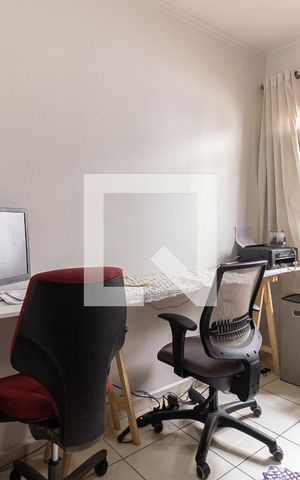 Casa à venda com 130m², 3 quartos e 3 vagas Casa à venda com 130m², 3 quartos e 3 vagasQuarto 3