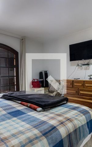 Casa à venda com 130m², 3 quartos e 3 vagas Casa à venda com 130m², 3 quartos e 3 vagasQuarto 1