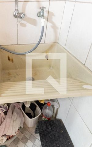 Casa à venda com 130m², 3 quartos e 3 vagas Casa à venda com 130m², 3 quartos e 3 vagasTanque