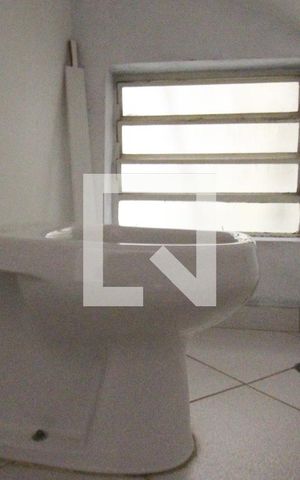 Casa à venda com 165m², 2 quartos e 1 vaga Casa à venda com 165m², 2 quartos e 1 vagaLavabo