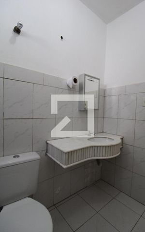 Casa à venda com 250m², 3 quartos e 4 vagasBanheiro Social