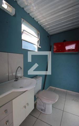Casa à venda com 250m², 3 quartos e 4 vagasQuintal - Banheiro