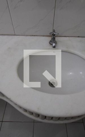 Casa à venda com 250m², 3 quartos e 4 vagasBanheiro Social