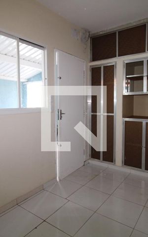 Casa à venda com 250m², 3 quartos e 4 vagasCopa