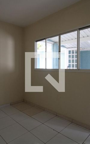 Casa à venda com 250m², 3 quartos e 4 vagasCopa
