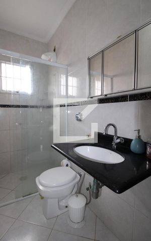 Casa à venda com 112m², 3 quartos e 5 vagasBanheiro da Suíte do Quarto 3 (suíte)