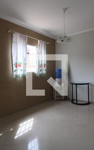 Casa à venda com 112m², 3 quartos e 5 vagasCopa