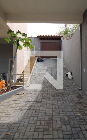 Casa à venda com 112m², 3 quartos e 5 vagasGaragem