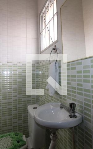Casa à venda com 112m², 3 quartos e 5 vagasLavabo
