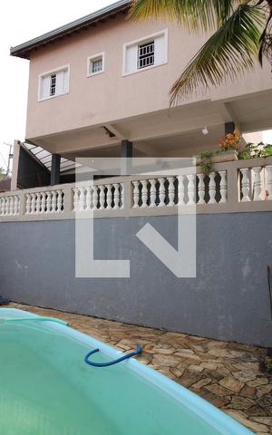 Casa à venda com 112m², 3 quartos e 5 vagasQuintal