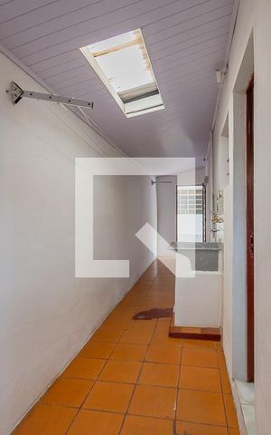 Casa para alugar com 250m², 4 quartos e 1 vaga Casa para alugar com 250m², 4 quartos e 1 vagaÁrea de Serviço